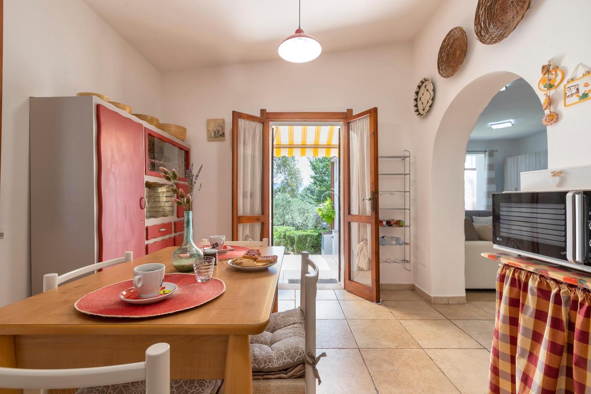 Holiday home Domo Angheleda - Casa Indipendente Vicino Al Mare